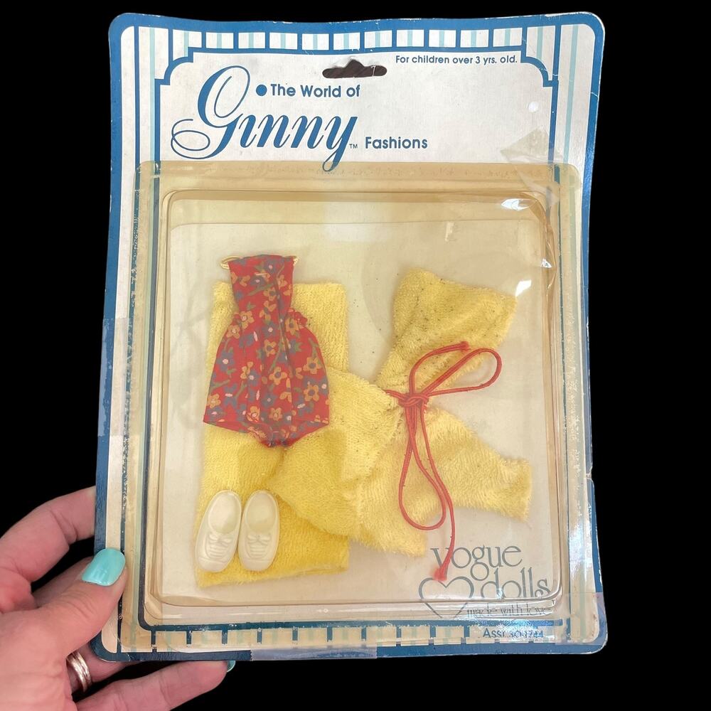 Vintage The World of Ginny Doll Clothes 1978 Vogue Fashions Old Stock READ